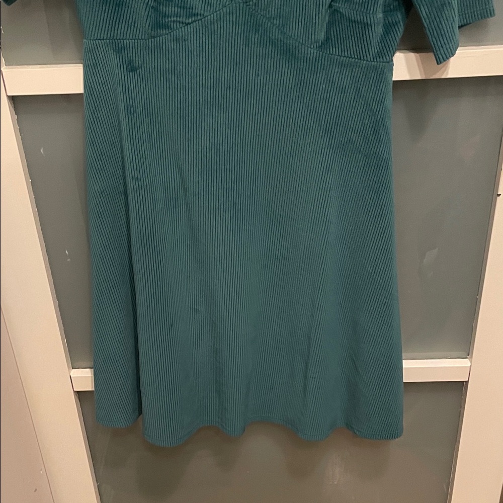 Modcloth Teal Mini Dress with V-Neck, Velvet Dress, Size M, EUC - Picture 5 of 7
